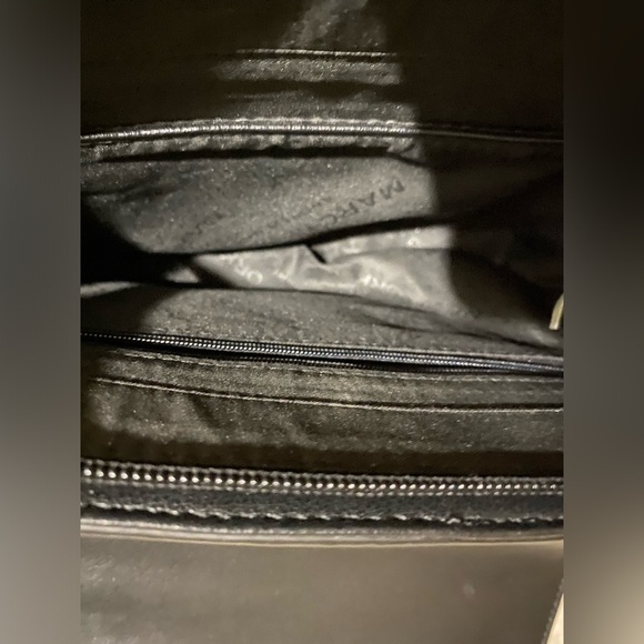 MARC NEW YORK Crossbody BLACK Andrew Marc Purse/Handbag GOLD Chain Used - Picture 7 of 9